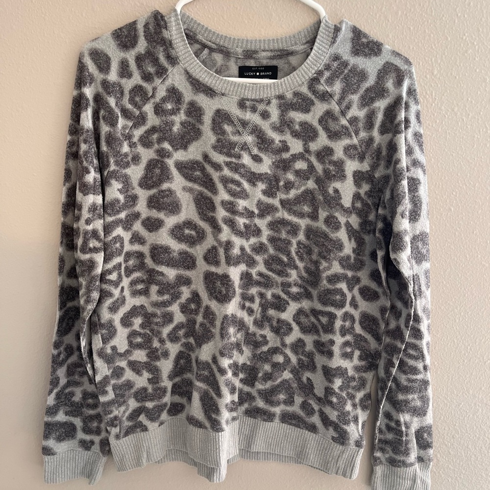 Lucky Brand Gray Leopard Print Sweater